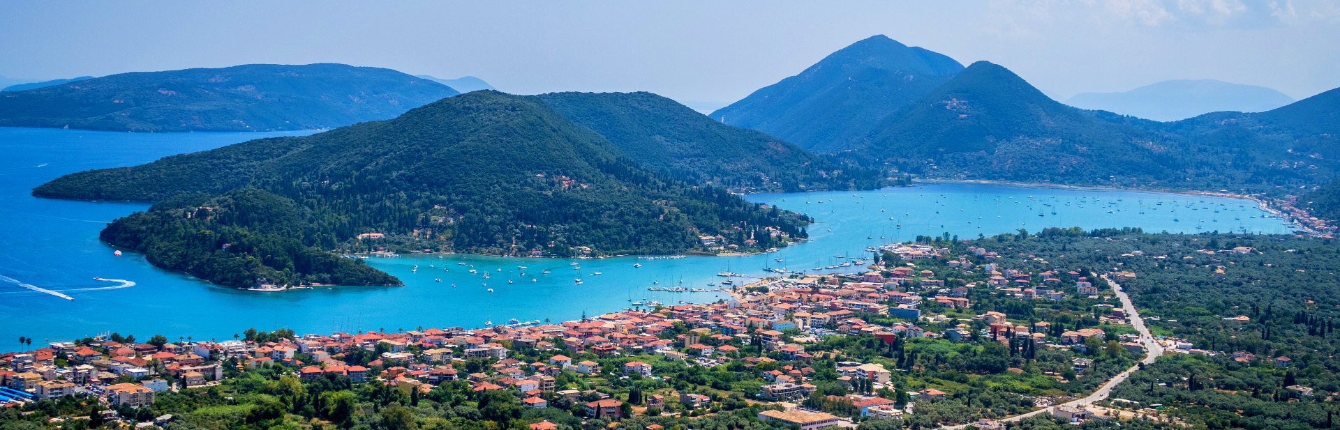 De kustlijn van het Griekse eiland Lefkas