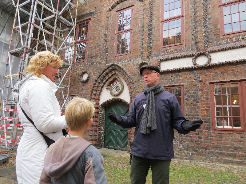 Onze gids vertelt over het scheve schild van Lüneburg