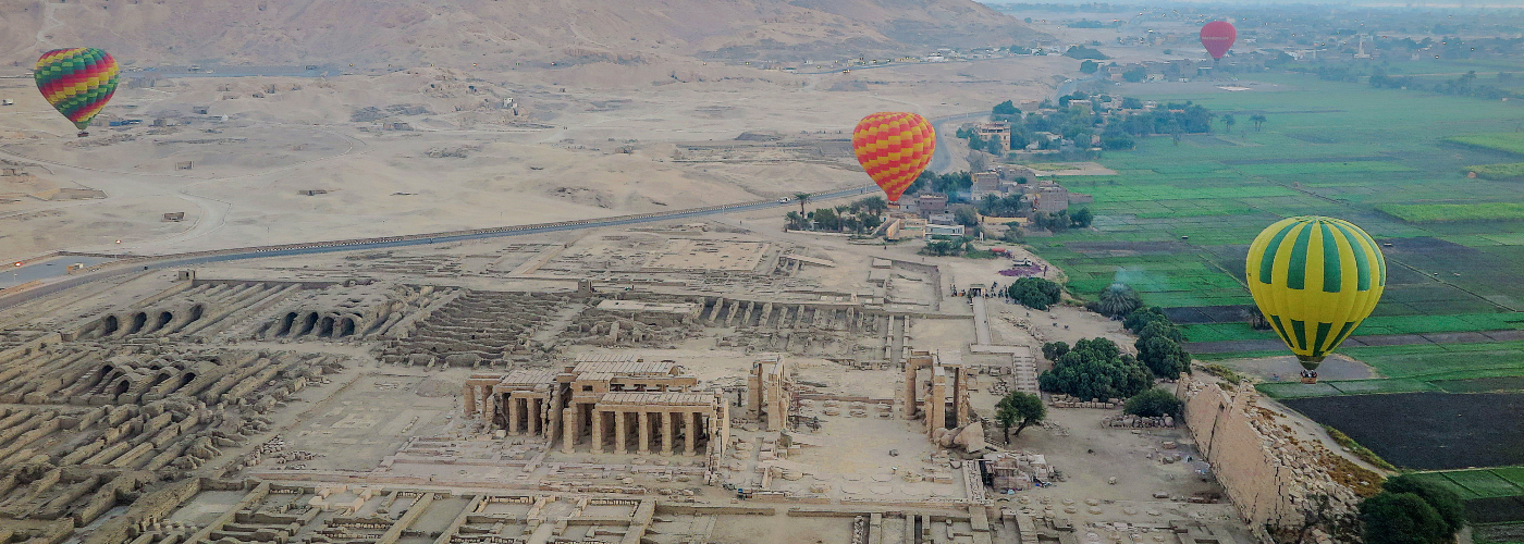 Het Luxor in Egypte bezien vanuit de lucht