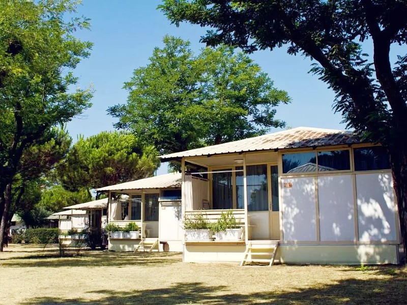 Chalet Beach van camping Malibu Beach