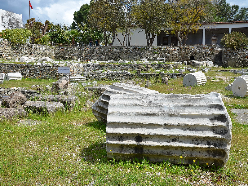 Een deel van de restanten van het mausoleum van Halicarnassus