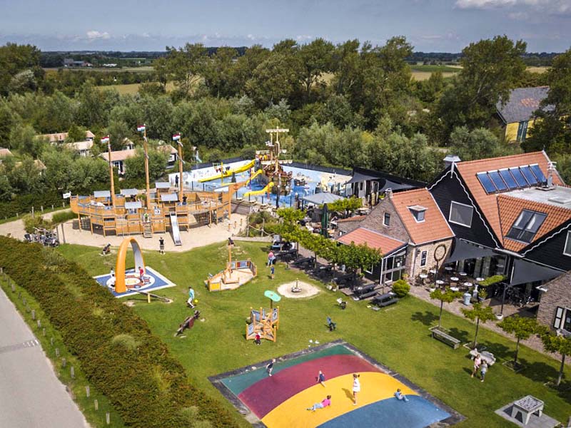 Bovenaanzicht van Vakantiepark de Meerpaal