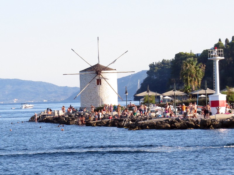 Griekse molen bij de haven van Kerkyra