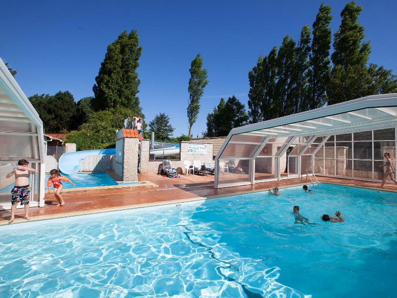 Zwembad camping Castel la Bien Assise