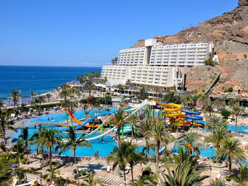 Het hotel met het waterpark aan zee