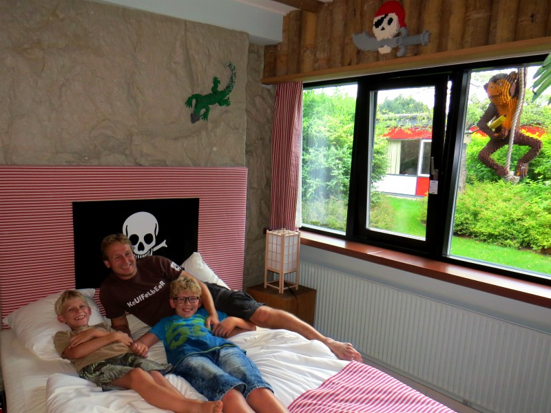 Slapen in de piratenkamer van Hotel Legoland Billund