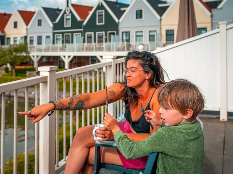 ontspannen op het balkon