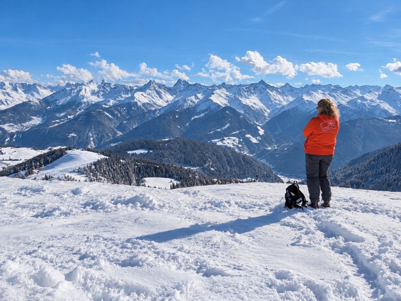 In de sneeuw genieten van het uitzicht in Serfaus Fiss Ladis In de sneeuw genieten van het uitzicht in Serfaus Fiss Ladis