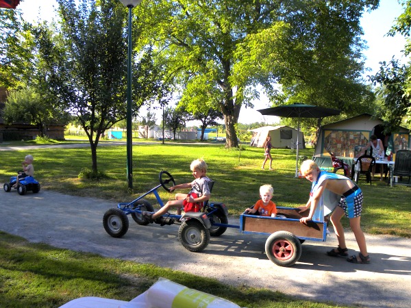 Wantrouwen boter Geef rechten Hoe vind je een goedkope kindercamping?