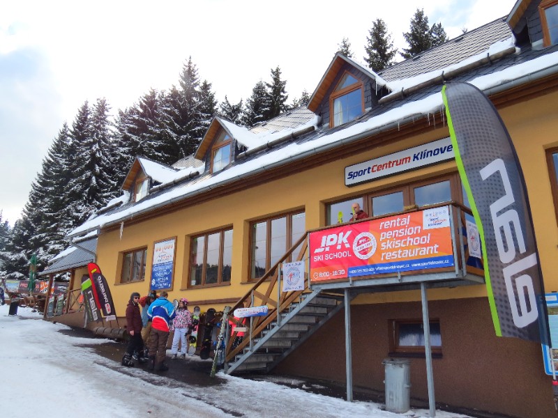 Skischool en skiverhuur Klinovec