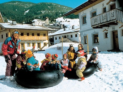 Plezier in de sneeuw met de hele familie