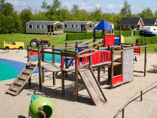 De leuke speeltuin bij Laegardens camping