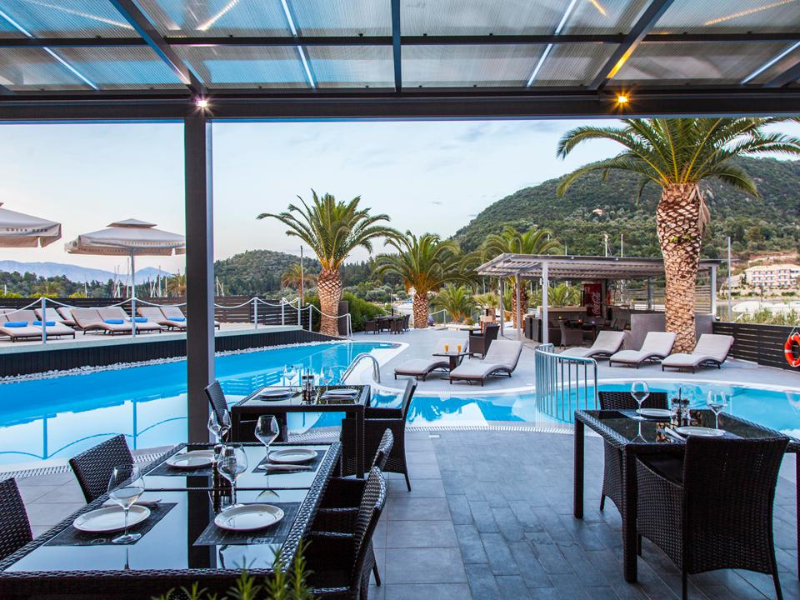 Het kindvriendelijke hotel Armonia op Lefkas, bij Nidiri