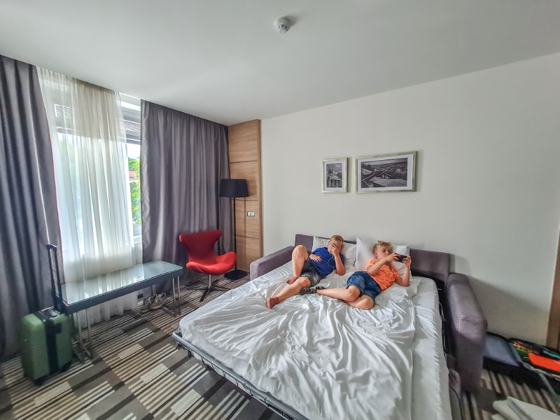 Hotel International Brno is een fijn hotel met rustige sfeer en centrale ligging vlakbij het centrum van Brno. Fijne locatie voor gezinnen. Lees onze review.