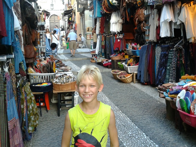 Tycho in de Moorse wijk Albaicin in Granada
