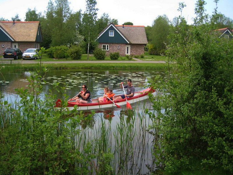 Kayakken in het vakantiepark