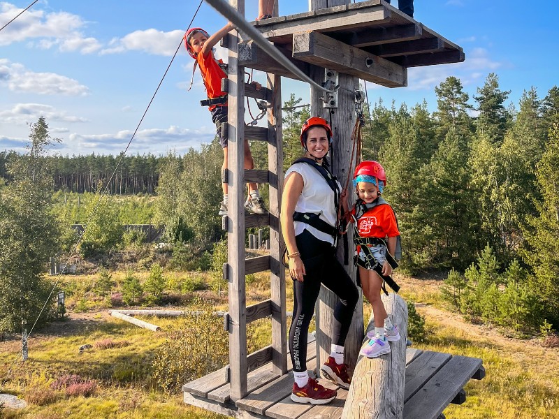 Vimmerby biedt voor kinderen een betoverende ervaring in het mooie Småland, Zweden. Hier is Astrid Lindgren geboren, en kan je op bezoek bij Pippi Langkous!