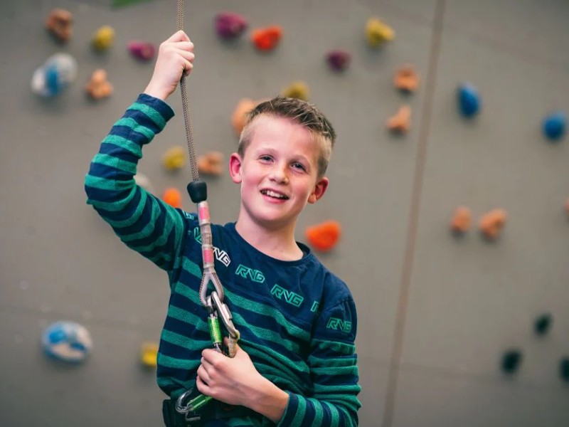 Indoor klimmuur bij Roompot Weerterbergen