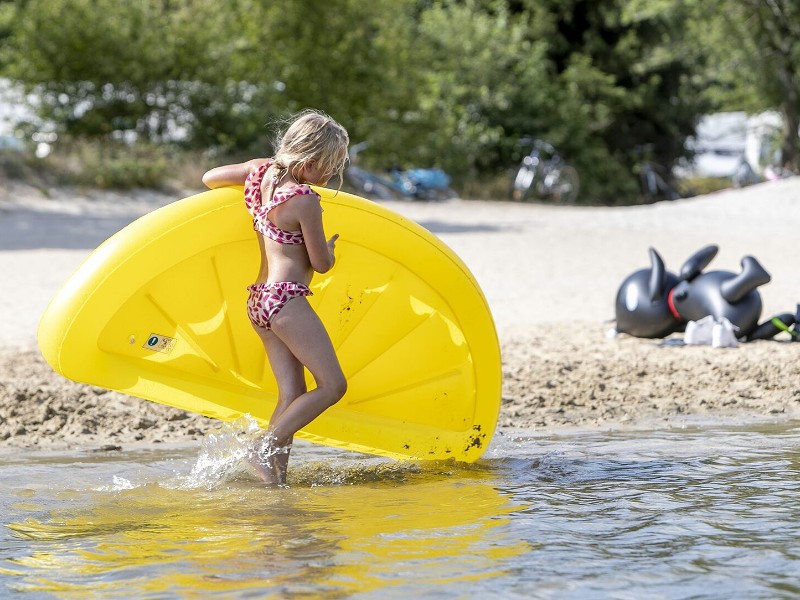 Vakantiepark met recreatiemeer