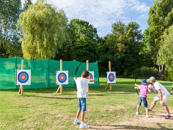 Boogschieten op Camping La Vallee in Normandië