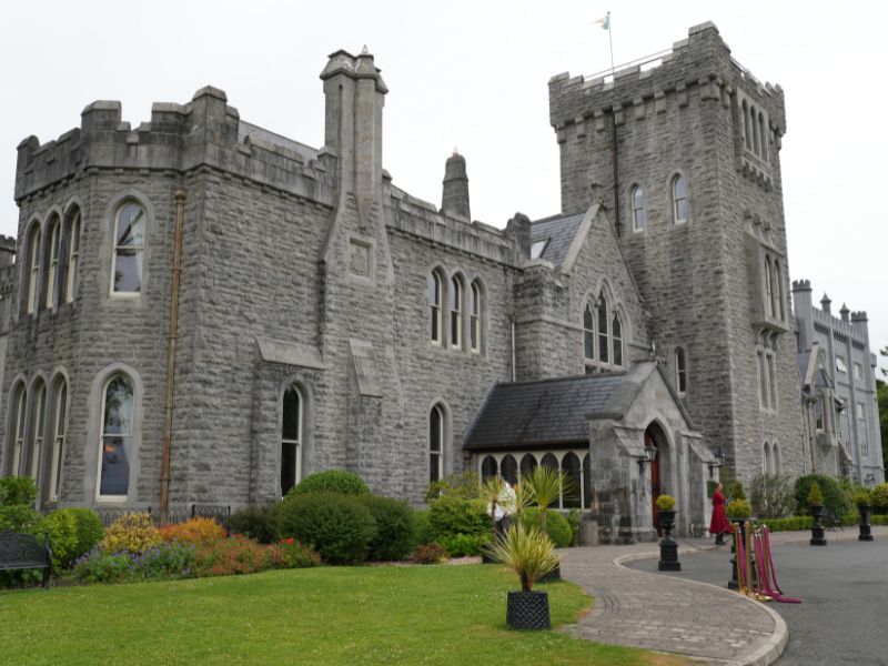 Dineren in een echt kasteel bij Kilronan Castle