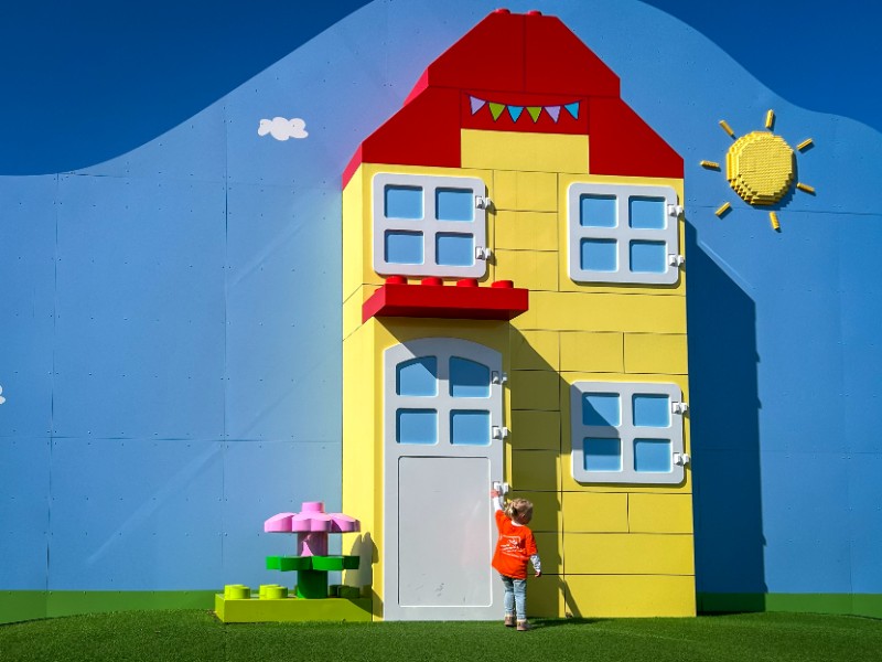 Even kijken of Peppa thuis is