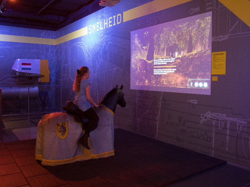 In de speelhal kan je toffe spelletjes doen