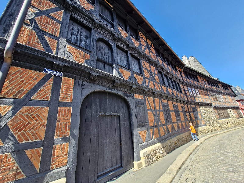 Wandelen door de oude straten van Goslar