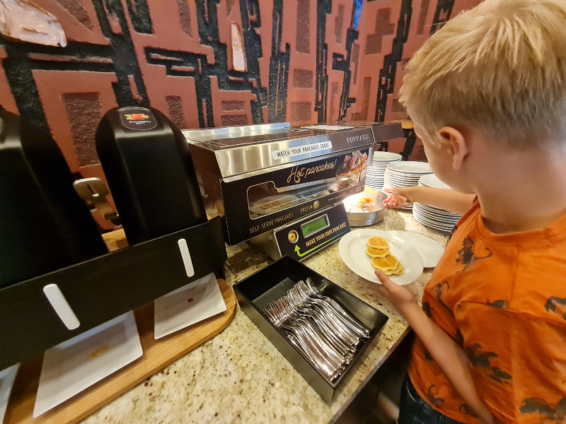 Pannenkoeken-Hotel-International-Brno-800