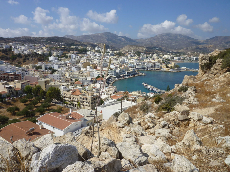 Uitzicht over Karpathos-stad