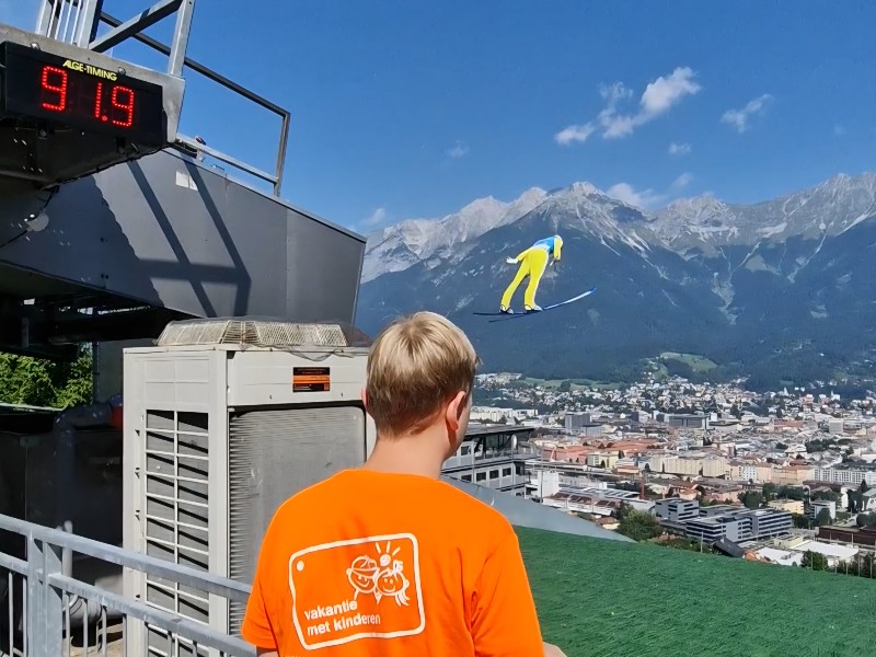 Skischansspringer Innsbruck 800
