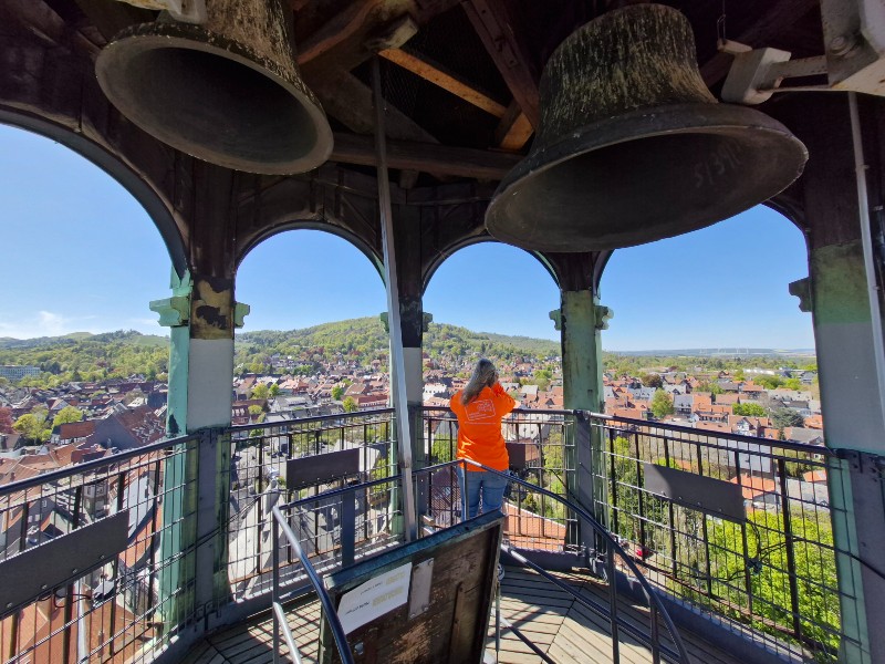 Genieten van het uitzicht vanaf de toren van de kerk