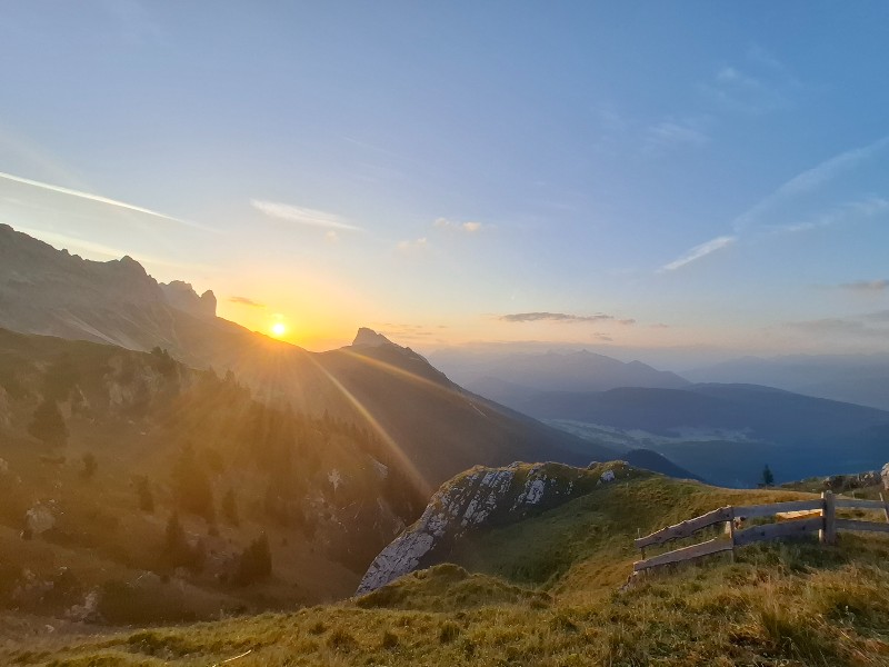 Prachtige zonsopkomst bij de Rotmoosalm
