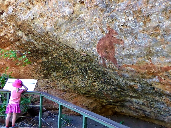 Eeuwenoude rotstekeningen van de Aboriginals in Kakadu National Park