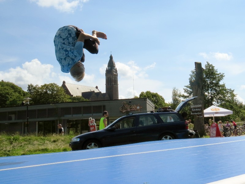 Acrobatiek in het Slottskogen park