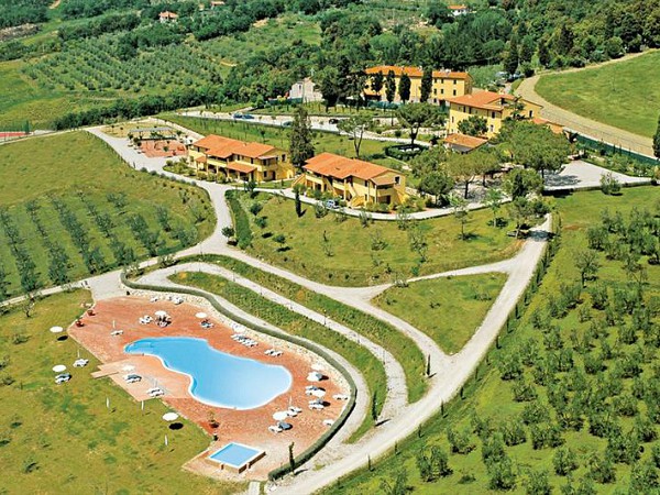 Agriturismo Belmonte Vacanze luchtfoto van het terrein