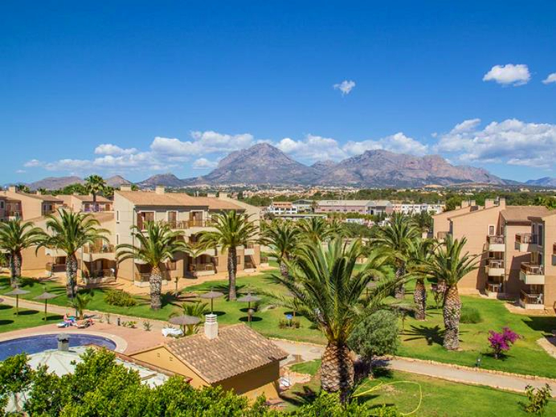 Het kindvriendelijke hotel Albir resort en het achterland van de Costa Blanca