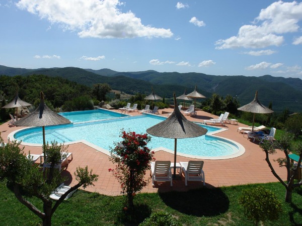 Mooi zwembad bij een Agriturismo in Toscane