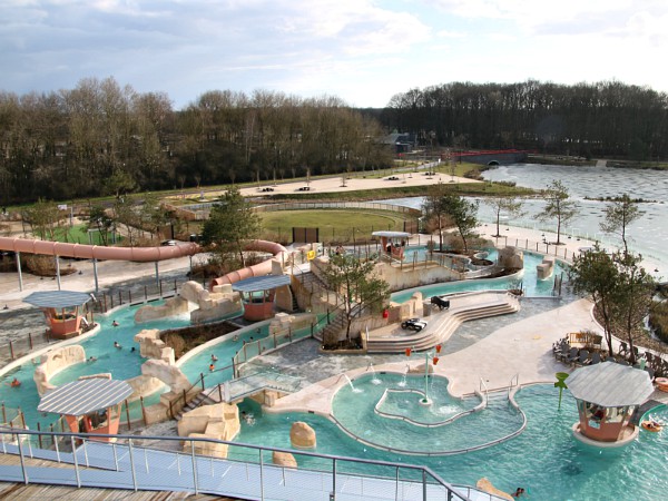 Aqualagon buitenbad vanaf het dak gezien