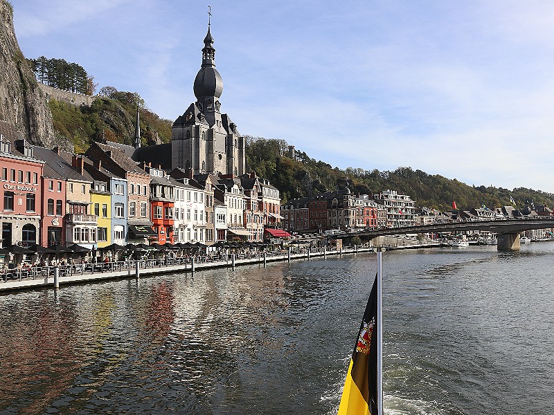 Dinant vanaf het water