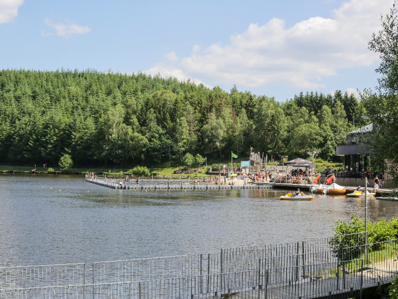 het recreatiemeer van neufchateau naast Landal Neufchateau