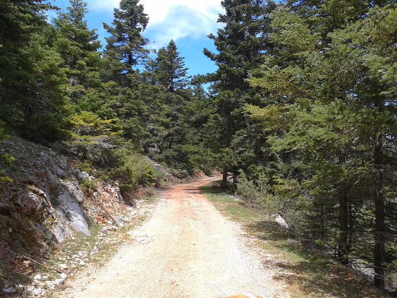 Een fietspad nabij Kampos op Chios