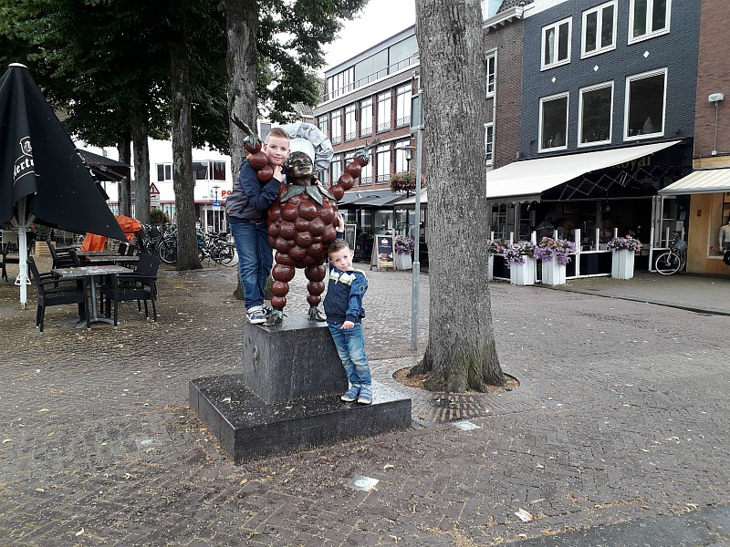 Het bekende fruitmannetje Flipje van de Betuwe!
