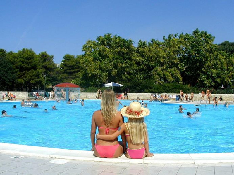 Het zwembad van Bijela Uvala 