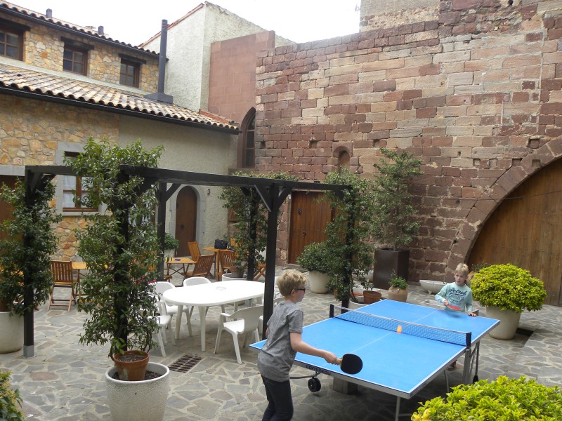 De binnenplaats van Can Llorenç in Prades