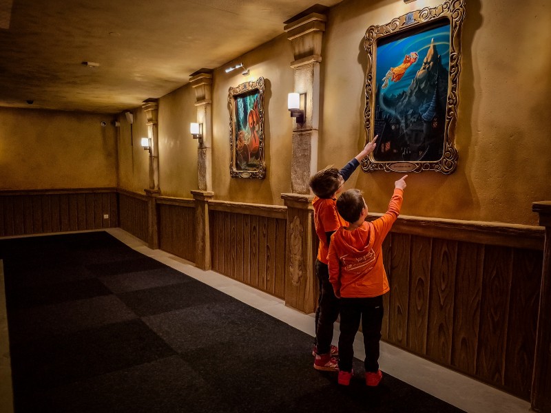 In de eregallerij zijn veel mooie prints te zien uit de verhalen van Ollie B Bommel