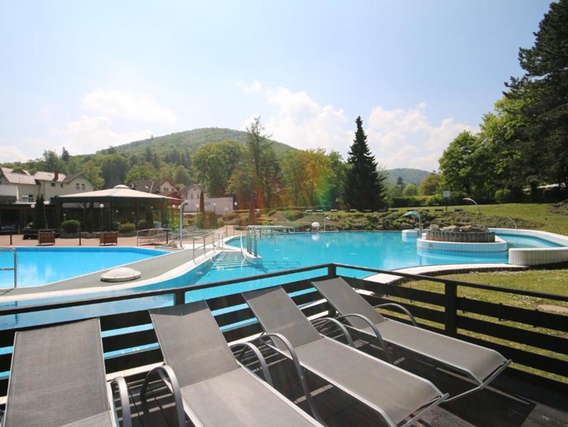 Zwembad bij Solehotel Winterberg