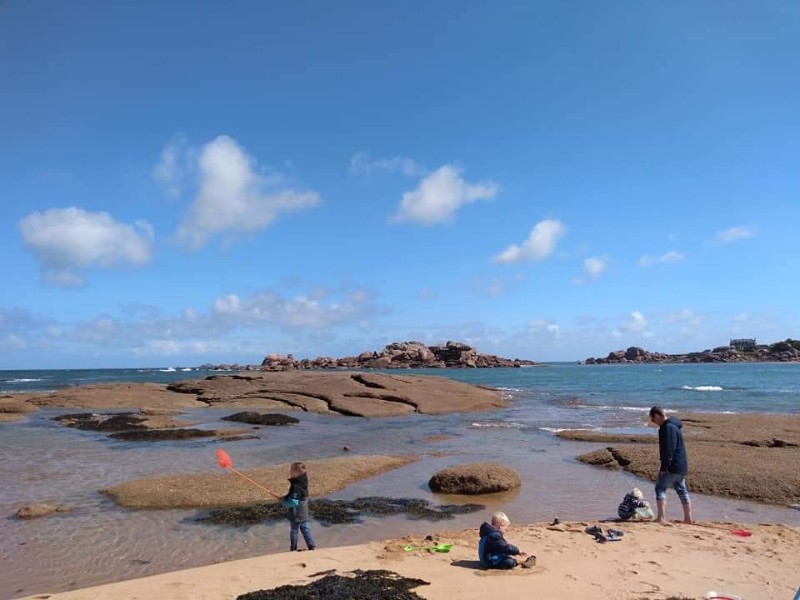 Spelen op het strand