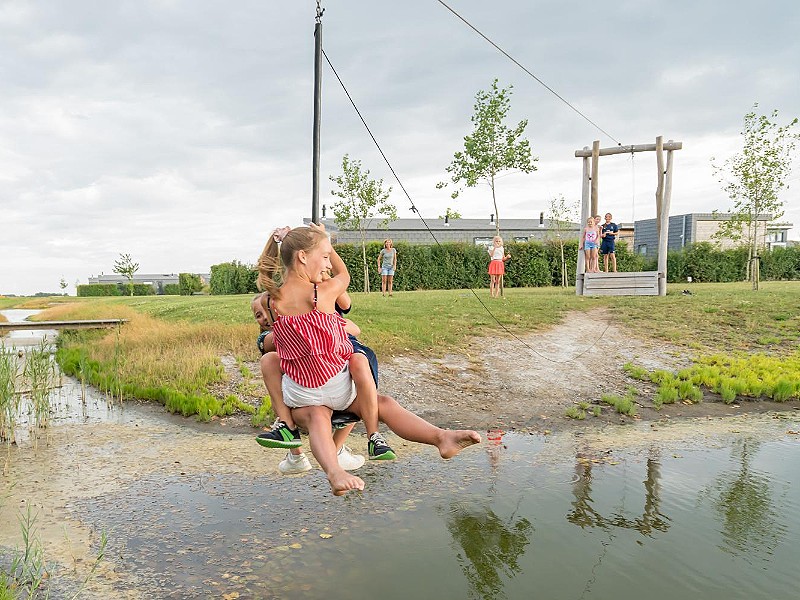 Lekker ravotten in de waterspeeltuin!
