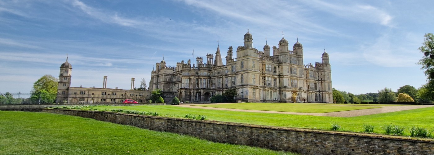 Het mooie landgoed Burghley House in de East Midlands van Engeland